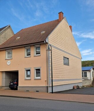 Foto - Waldkappel, 2-3 Familienhaus - 165.000,00 EUR Kaufpreis, ca.  220,00 m² Wohnfläche