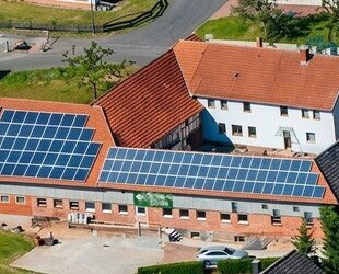 Tann-OT, 3 Seitenhof - 420.000,00&nbsp;EUR Kaufpreis, ca.&nbsp; 220,00&nbsp;m&sup2;&nbsp;Wohnfl&auml;che in Tann (Rhön) (PLZ: 36142) Schwarzenborn
