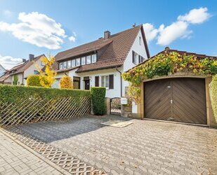 Hünfeld, Wohnhaus mit ELW - 650.000,00&nbsp;EUR Kaufpreis, ca.&nbsp; 250,00&nbsp;m&sup2;&nbsp;Wohnfl&auml;che in Hünfeld (PLZ: 36088)