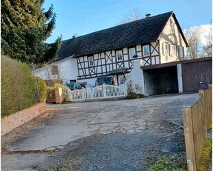 Seßlach, Wohnhaus + ELW - 390.000,00 EUR Kaufpreis, ca.  250,00 m² Wohnfläche in Seßlach (PLZ: 96145)