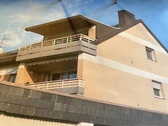 E9A487CC-BECE-472C-B1FC-4C1709E1F28F - sehr großzügige 4-Zimmerwohnung in Dreifamilienhaus in Zons
