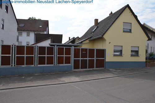 DSC 5635 - Schmuckes, saniertes Einfamilienhaus in guter Lage