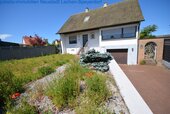 Haus und Vordergarten - 