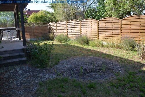 Garten hinter dem Haus - 