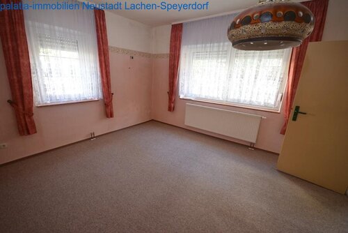 ER Raum 1 Bild 2 - 8 Zimmer Burg in Neidenfels