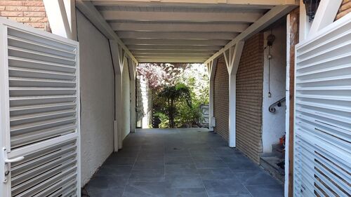 Carport mit Steinzeugfliesen - 2.5 Zimmer Erdgeschoßwohnung zur Miete in Mechernich