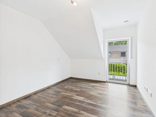 Kinderzimmer/Büro - 