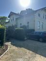 Frontansicht - Lichtdurchflutete 3-Zimmer Wohnung in alter Villa in ruhiger Lage