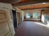 Wohnraum mit Holzdielen - 