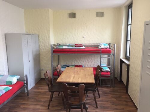 90592 Schwarzenbruck mit 88 Betten - Appartement mit 955,00 m&sup2; in Schwarzenbruck zur Miete