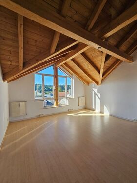 1000088289 - 3 Zimmer Dachgeschoßwohnung in Traunstein