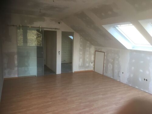 IMG_8198 - 4 Zimmer Dachgeschoßwohnung zur Miete in Lüdenscheid