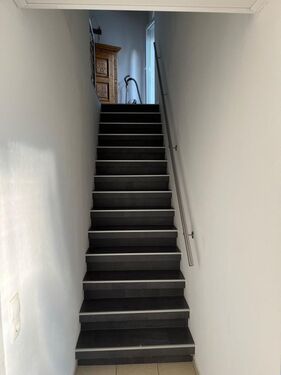Treppe EG-OG hinten - 