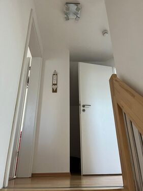 Aufgang OG-DG hinten - 
