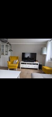 Wohnen vorne - 6 Zimmer Zweifamilienhaus in Rheinau