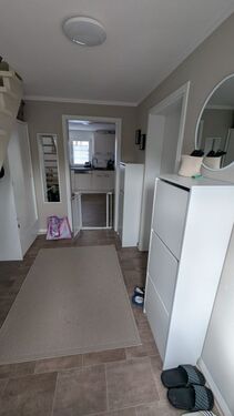 Eingangsbereich vorne - 6 Zimmer Zweifamilienhaus zum Kaufen in Rheinau