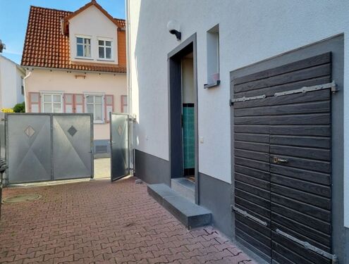 Hofeinfahrt - 