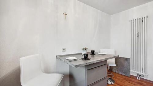 UM_178162817281114 - 