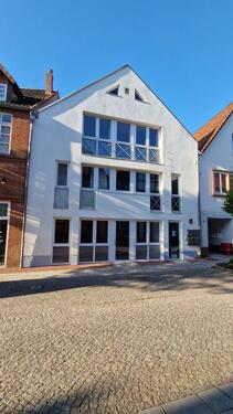 Wohnhaus - Stufenlos, lichtdurchflutet u. sichtgeschützt, Einbauküche, Glasfaser, PKW - Plätze, Erstbezug in Hessisch Oldendorf