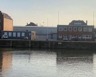 Provisionsfrei* Provisionsfrei: Gewerbehof am Wasser im Fischereihafen - 2 Bürogebäude, 240 m² Lager & 13 Garagen - Bremerhaven