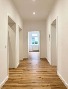 Flur - 4 Zimmer Etagenwohnung in Heidenau