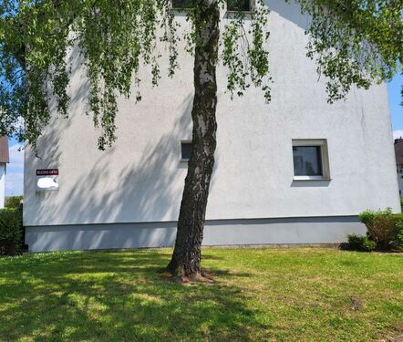 Hauswand seitlich - 4 Zimmer Erdgeschoßwohnung in Rheinberg