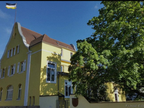 TB8906_2 - Schönes Zimmer in großem Haus am Neckar bei der Studentenverbindung Tübinger Wingolf