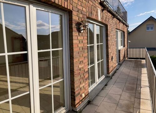Balkon - 3 Zimmer Etagenwohnung zur Miete in Erftstadt