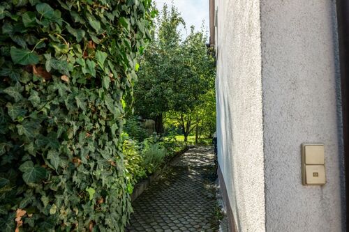 17 Haus seitl. - 