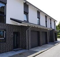 Provisionsfrei* Einfamilienhaus mit PV+Speicher 10,4 KW+Garage 140m zum Rheinufer Energiebedarf 22,4 kWhm2a - Duisburg