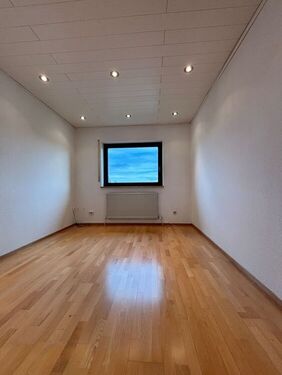 Büro od. Kinderzimmer - 