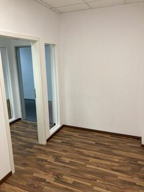 Bild 1 - Kleinbüro Warmmiete € 145,00