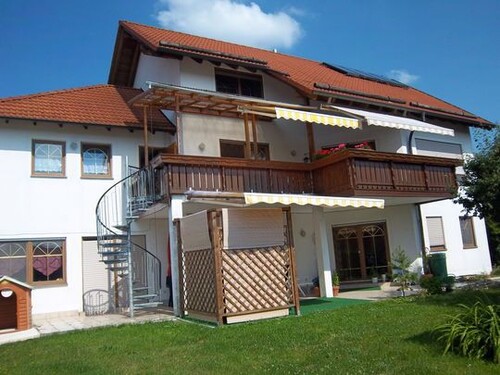 Wo 2 Gartenseite - 9 Zimmer Zweifamilienhaus in Lonsee