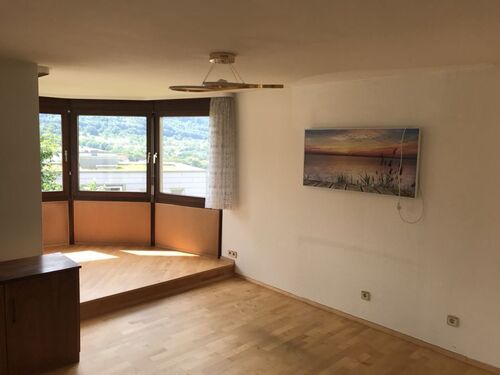 Whg Bad Urach EG Wohnzimmer Ri West - 4.5 Zimmerwohnung mit 118,00 m&sup2; in Bad Urach zum Kaufen