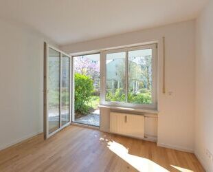 Provisionsfrei* Nur 2,38% Provision* Bezugsfreie, kernsanierte 2-Zimmer-Wohnung mit Garten in Schwabing-Freimann - München
