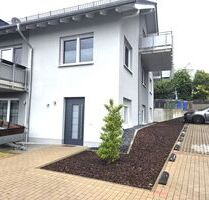 Barrierefrei EG 3,5 ZKB, Wohnen im ehemaligen Luftkurort mit großer Terrasse - Hümmerich