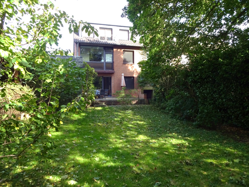 1_GJ_BlickVonGrundstücksgrenze - 7 Zimmer Reihenhaus zum Kaufen in Moers