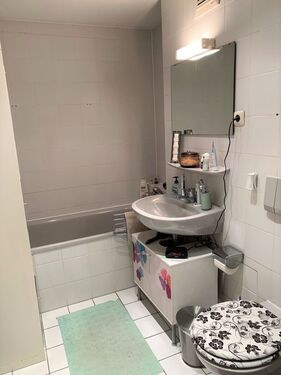 Badezimmer - Provisionsfrei* Schöne Dachgeschossgewohnung mit großem sonnigen Balkon