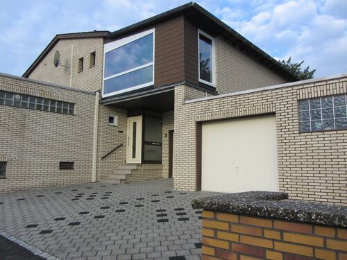 Vorderansicht - 5 Zimmer Villa in Bad Camberg