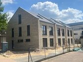 Haus - NEUBAU - noch 2 von 3 verfügbar, moderne Reihenhäuser im Zentrum von Großburgwedel - ab Dezember 2025 zur Vermietung