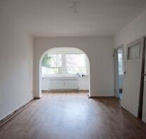 Schöne 3 Zimmer Wohnung im gepflegten Haus ! - Duisburg