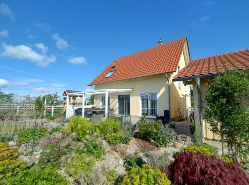 Hausansicht Garten - Provisionsfrei* Modernes EFH mit Südgarten & Doppelgarage - provisionsfrei
