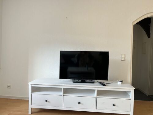 Wohnzimmer und Fernseher - 