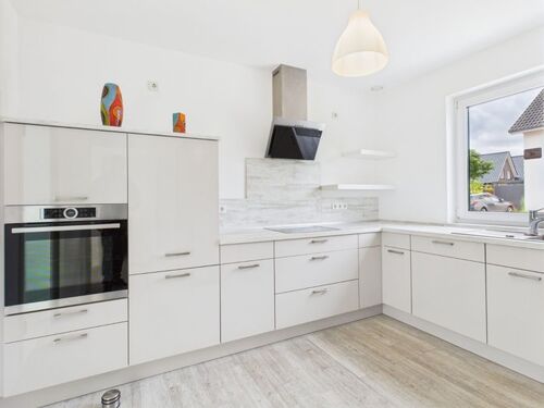 Küche_Bild_c2c66e5d - Außergewöhnliches Haus Wohnung über 2 Etagen in ruhiger Lage von Metjendorf-Oldenburg, KFW 70-ModernCarportGarten Wohnen am Rande von Oldenburg