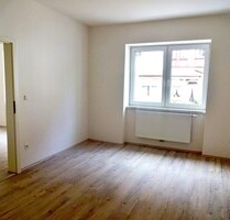 Großzügige 1,5-Zimmer-Wohnung in zentrumsnahem KFW-Effizienzhaus (Mietdauer: min 4 Jahre) - Bad Herrenalb