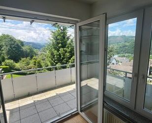 3 Zi. Balkon W, Küche, Bad, Flur, Gäste Bad, Diele EGre - Plettenberg