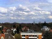 Blick über Köln - Traumhafte Maisonette-Wohnung mit Panoramablick, 3 Zimmer, Einbauküche in Köln-Marienburg