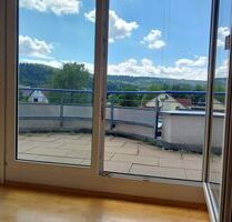 Provisionsfrei* PENTHOUSEFEELING* 4,5 Zi.-DG auf 145 qm inkl. 2 Stpl # inkl. UG 17m² BüroHobbyraum - Lorch