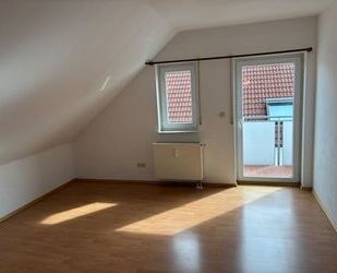 Provisionsfrei* Gemütliche 2-Zimmer DG-Wohnung in Eppingen