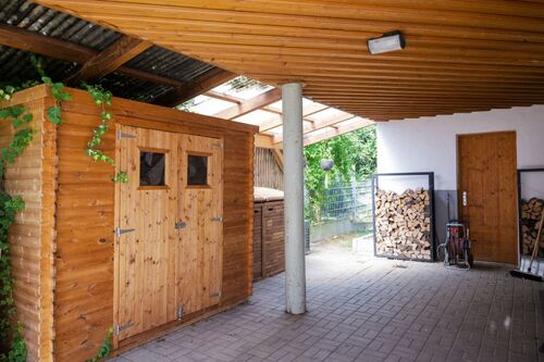 002 Eingangsbereich - 10 Zimmer Zweifamilienhaus zum Kaufen in Neidlingen